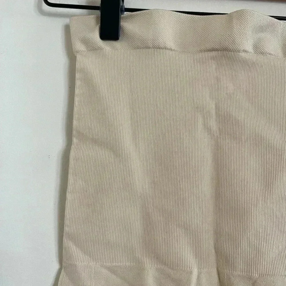 Shapermint Empetua® High-Waisted Shaper Short M/ L Shapewear - Picture 4 of 7